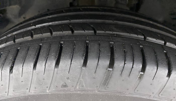 2021 Tata Harrier XZA+ DARK EDITION, Diesel, Automatic, 31,165 km, Left Front Tyre Tread
