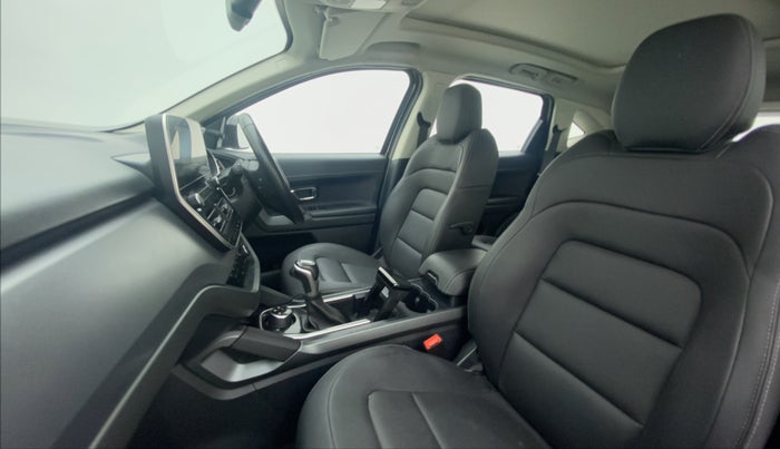 2021 Tata Harrier XZA+ DARK EDITION, Diesel, Automatic, 31,165 km, Right Side Front Door Cabin