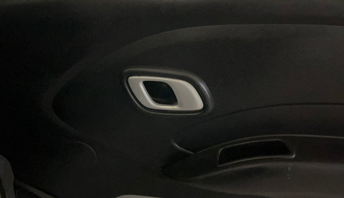 2018 Datsun Redi Go T, Petrol, Manual, 50,949 km, Driver Side Door Panels Control