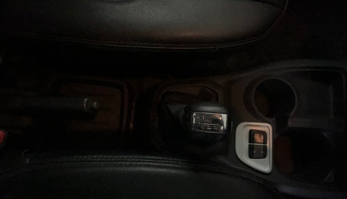 2018 Datsun Redi Go T, Petrol, Manual, 50,949 km, Gear Lever