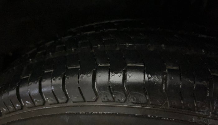 2018 Datsun Redi Go T, Petrol, Manual, 50,949 km, Left Rear Tyre Tread