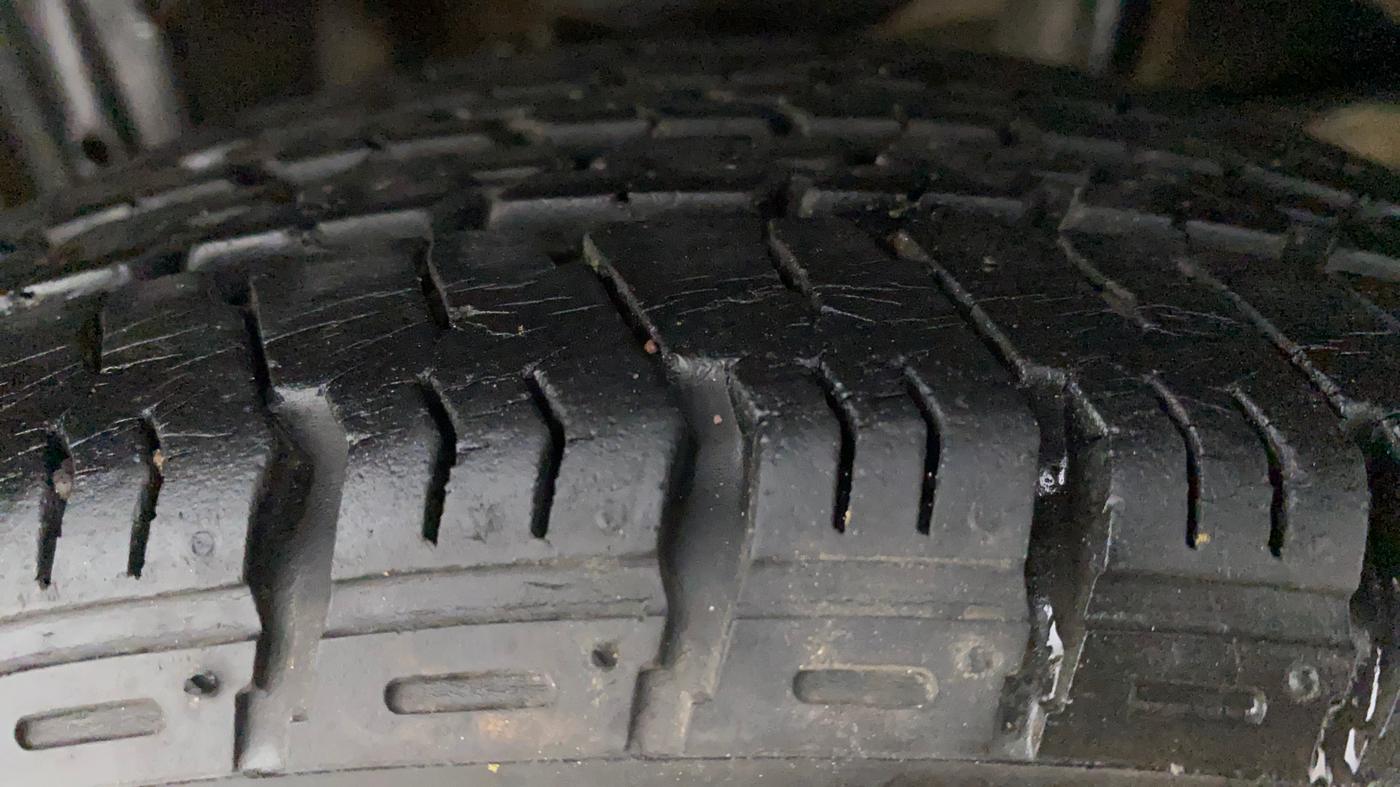 2017 Maruti Alto K10 VXI, Petrol, Manual, 22,949 km, Right Rear Tyre Tread