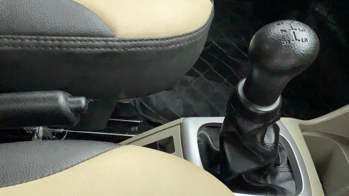 2017 Maruti Alto K10 VXI, Petrol, Manual, 22,949 km, Gear Lever