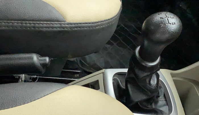 2017 Maruti Alto K10 VXI, Petrol, Manual, 22,949 km, Gear Lever