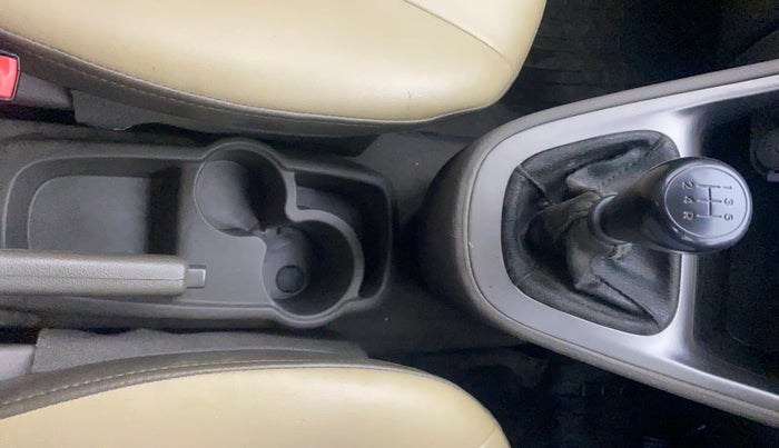 2013 Hyundai i10 MAGNA 1.2, Petrol, Manual, 69,772 km, Gear Lever