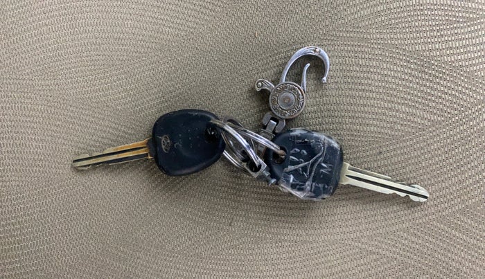 2013 Hyundai i10 MAGNA 1.2, Petrol, Manual, 69,772 km, Key Close Up