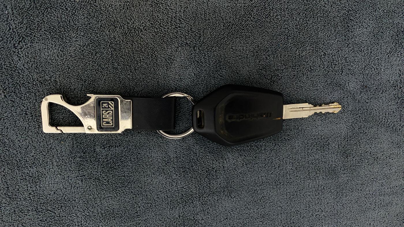 2017 Mahindra TUV300 T4 PLUS, Diesel, Manual, 58,142 km, Key Close Up