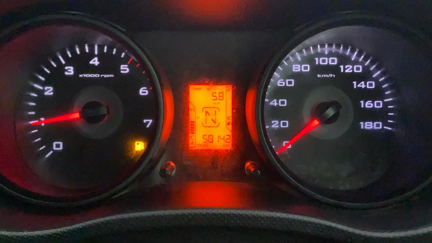 2017 Mahindra TUV300 T4 PLUS, Diesel, Manual, 58,142 km, Odometer Image