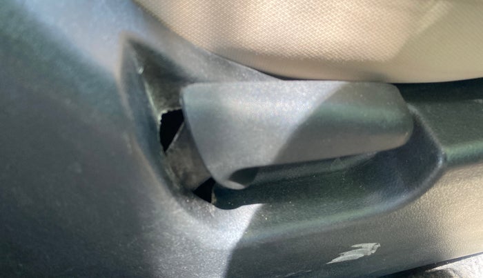 2017 Maruti Wagon R 1.0 VXI AMT, Petrol, Automatic, 65,211 km, Driver Side Adjustment Panel