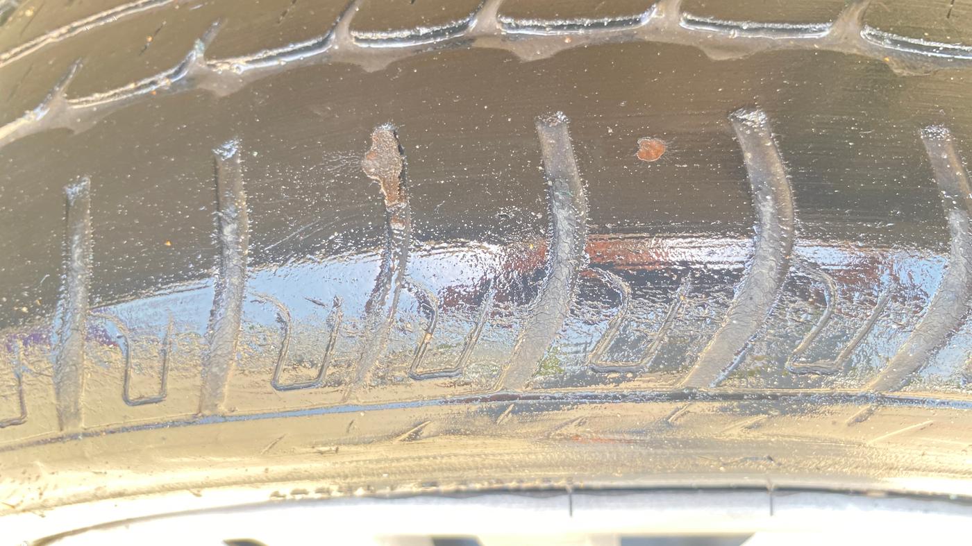 2017 Maruti Wagon R 1.0 VXI AMT, Petrol, Automatic, 65,211 km, Left Rear Tyre Tread