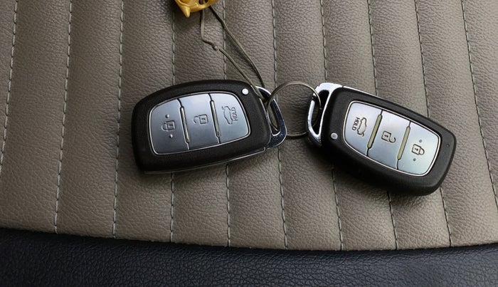 2014 Hyundai Grand i10 ASTA 1.2 KAPPA VTVT, Petrol, Manual, 49,549 km, Key Close Up