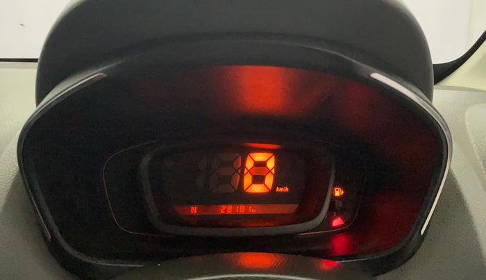 2017 Renault Kwid RXT 1.0 AMT (O), Petrol, Automatic, 28,167 km, Odometer Image