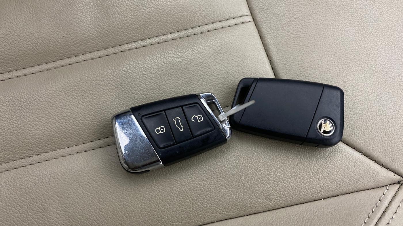 2018 Skoda Kodiaq L&K 2.0 TDI 4X4 AT, Diesel, Automatic, 1,29,281 km, Key Close Up