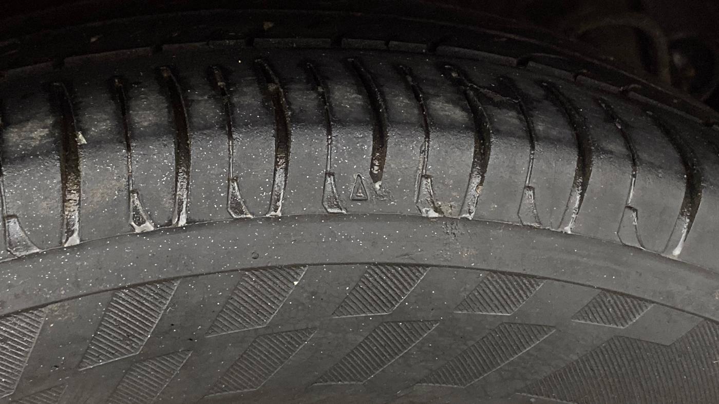 2014 Hyundai Xcent SX 1.2 (O), Petrol, Manual, 71,336 km, Left Rear Tyre Tread