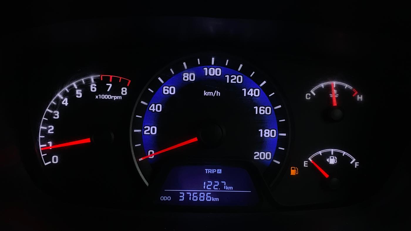 2016 Hyundai Xcent SX 1.2, Petrol, Manual, 37,680 km, Odometer Image