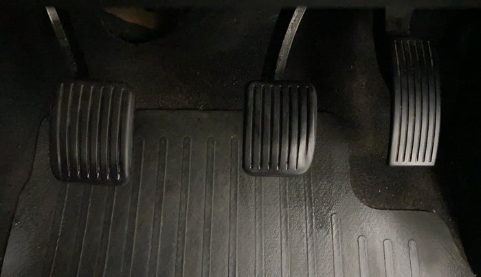 2016 Hyundai Xcent SX 1.2, Petrol, Manual, 37,680 km, Pedals