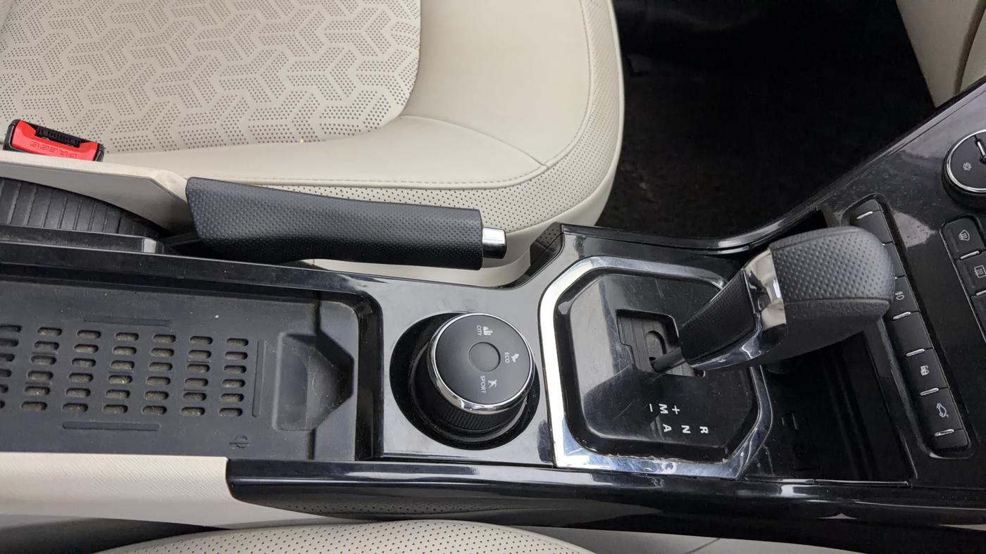 2022 Tata NEXON XZA PLUS (L), Petrol, Automatic, 51,883 km, Gear Lever