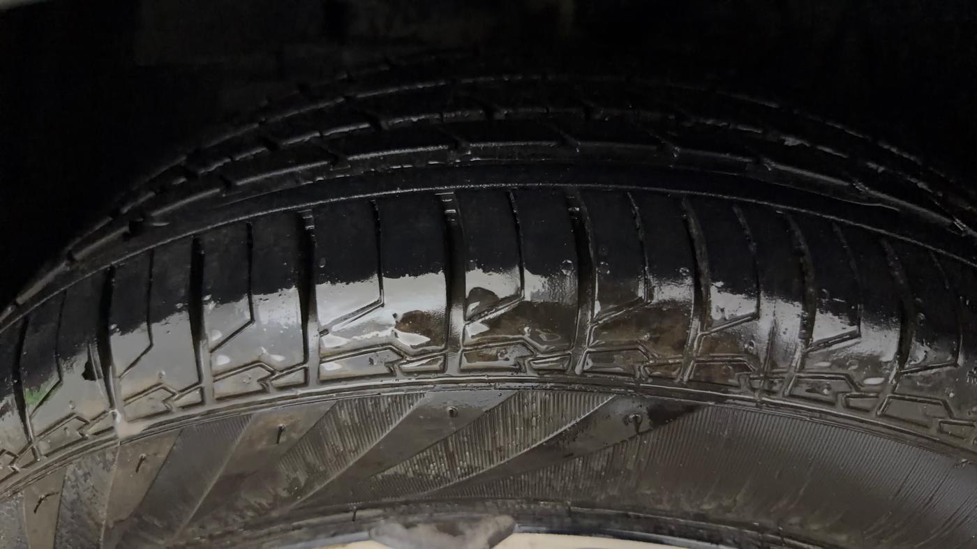2022 Tata NEXON XZA PLUS (L), Petrol, Automatic, 51,883 km, Left Front Tyre Tread