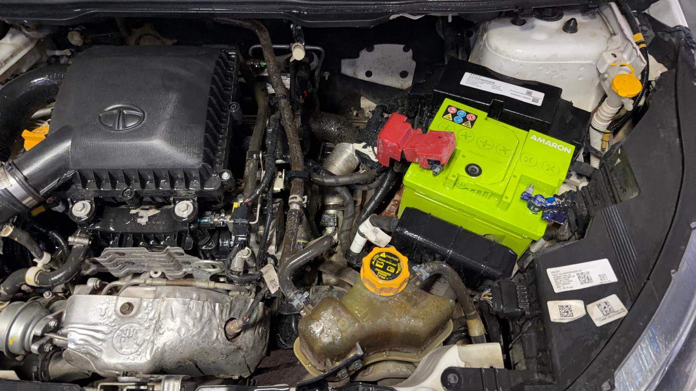 2022 Tata NEXON XZA PLUS (L), Petrol, Automatic, 51,883 km, Engine View - Left