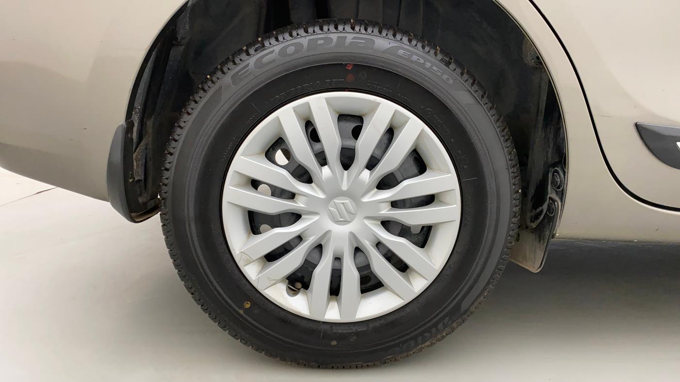 2017 Maruti Dzire VXI, Petrol, Manual, 36,040 km, Right Rear Wheel