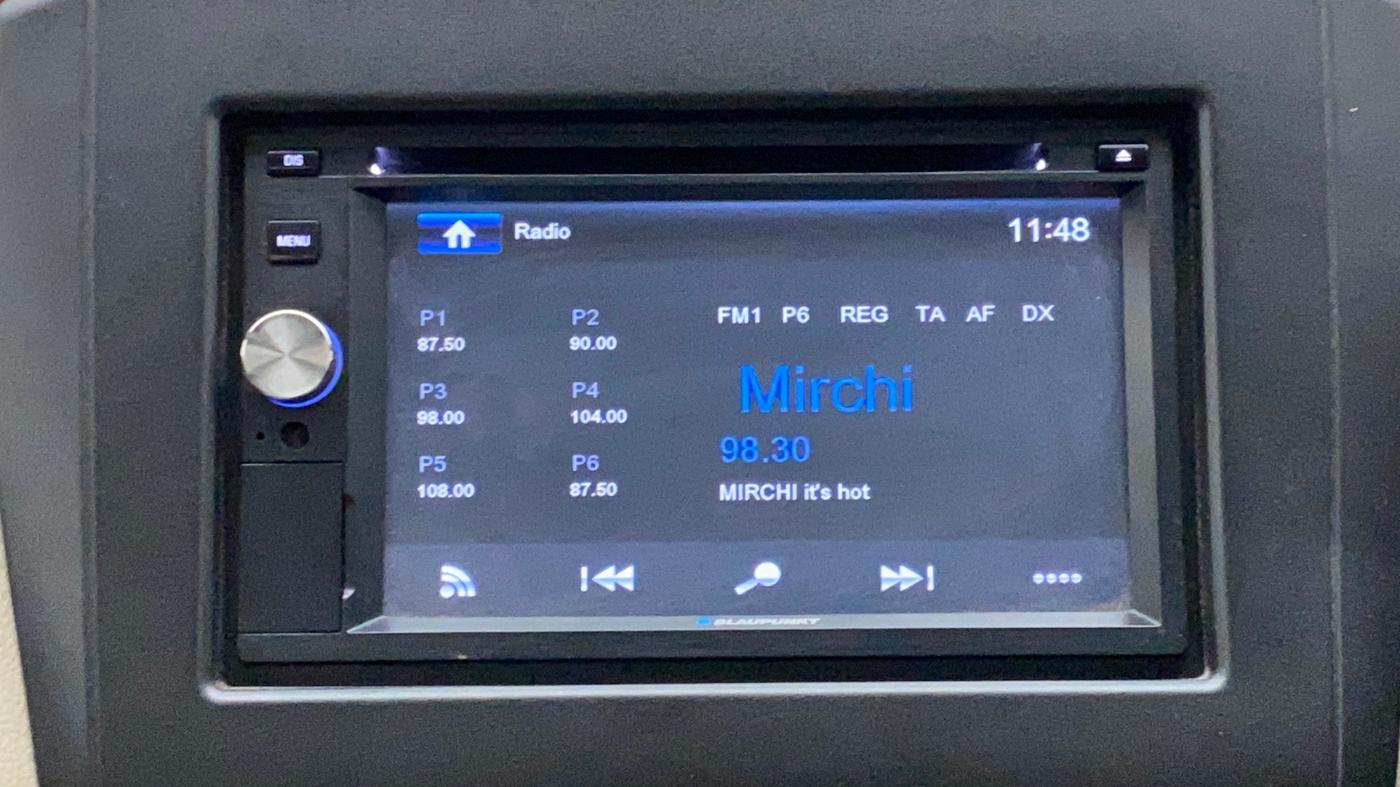 2017 Maruti Dzire VXI, Petrol, Manual, 36,040 km, Infotainment System