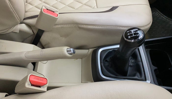 2017 Maruti Dzire VXI, Petrol, Manual, 36,040 km, Gear Lever