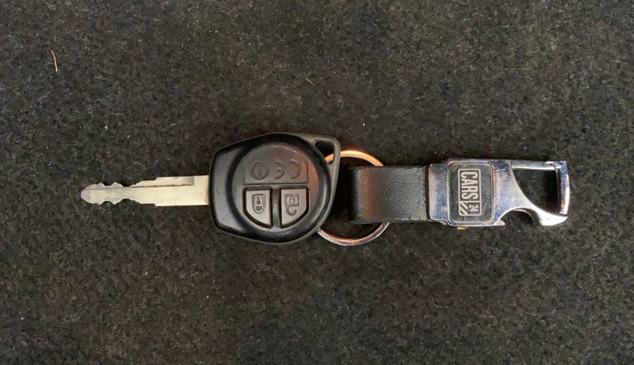 2017 Maruti Dzire VXI, Petrol, Manual, 36,040 km, Key Close Up