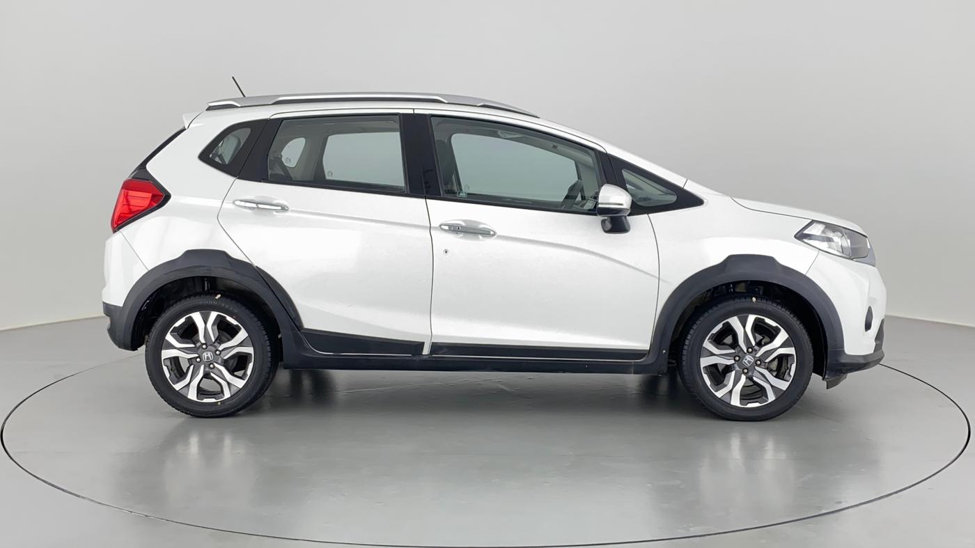 2017 Honda WR-V 1.5 i-DTEC VX MT, Diesel, Manual, 38,976 km, Right Side View