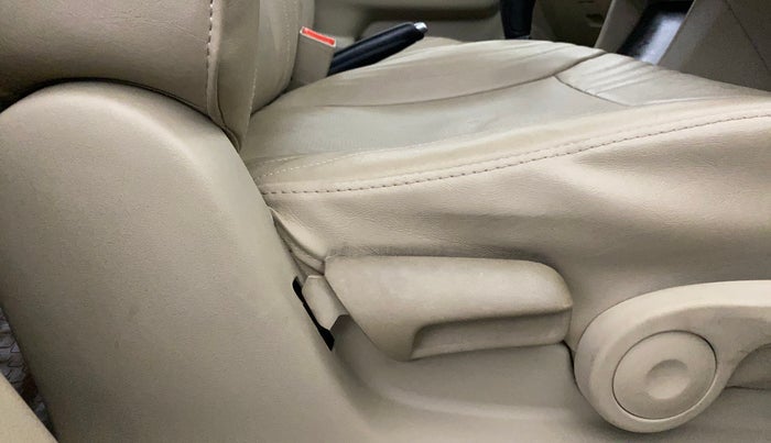 2019 Maruti Ciaz DELTA 1.5 SHVS MT PETROL, Petrol, Manual, 31,615 km, Driver Side Adjustment Panel