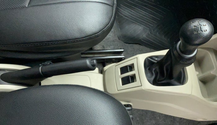 2019 Maruti Alto VXI, Petrol, Manual, 14,659 km, Gear Lever