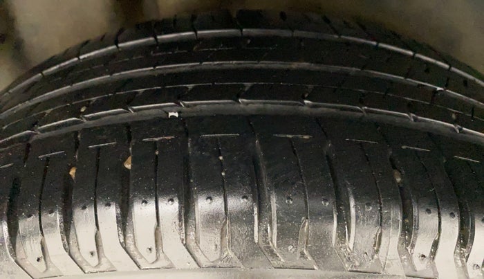 2017 Volkswagen Ameo HIGHLINE DSG 1.5 DIESEL , Diesel, Automatic, 66,122 km, Right Rear Tyre Tread