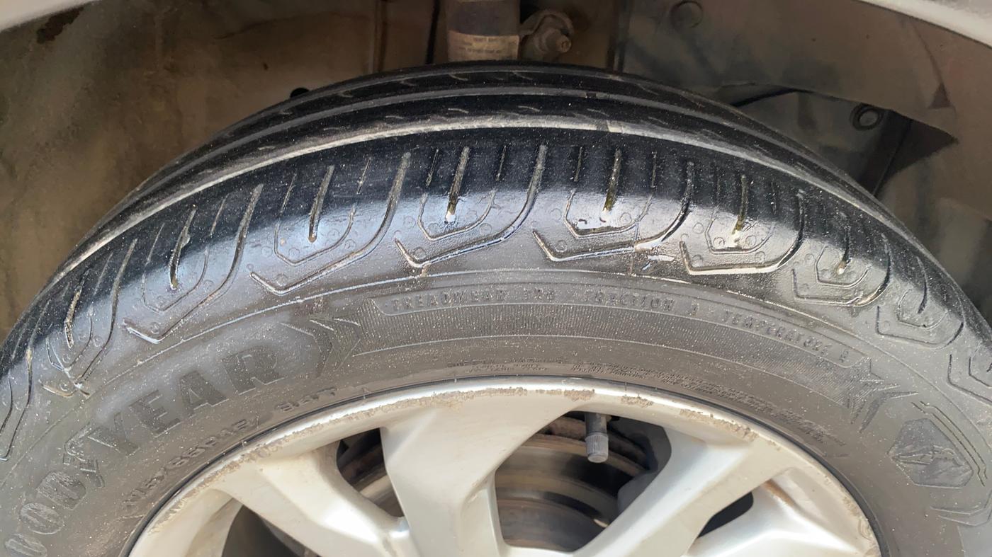 2020 Honda Amaze 1.2L I-VTEC VX CVT, Petrol, Automatic, 97,327 km, Right Front Tyre Tread