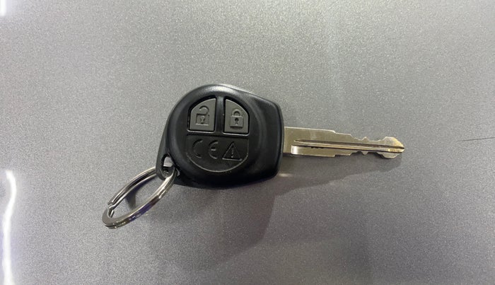 2022 Maruti Vitara Brezza LXI, Petrol, Manual, 15,627 km, Key Close Up