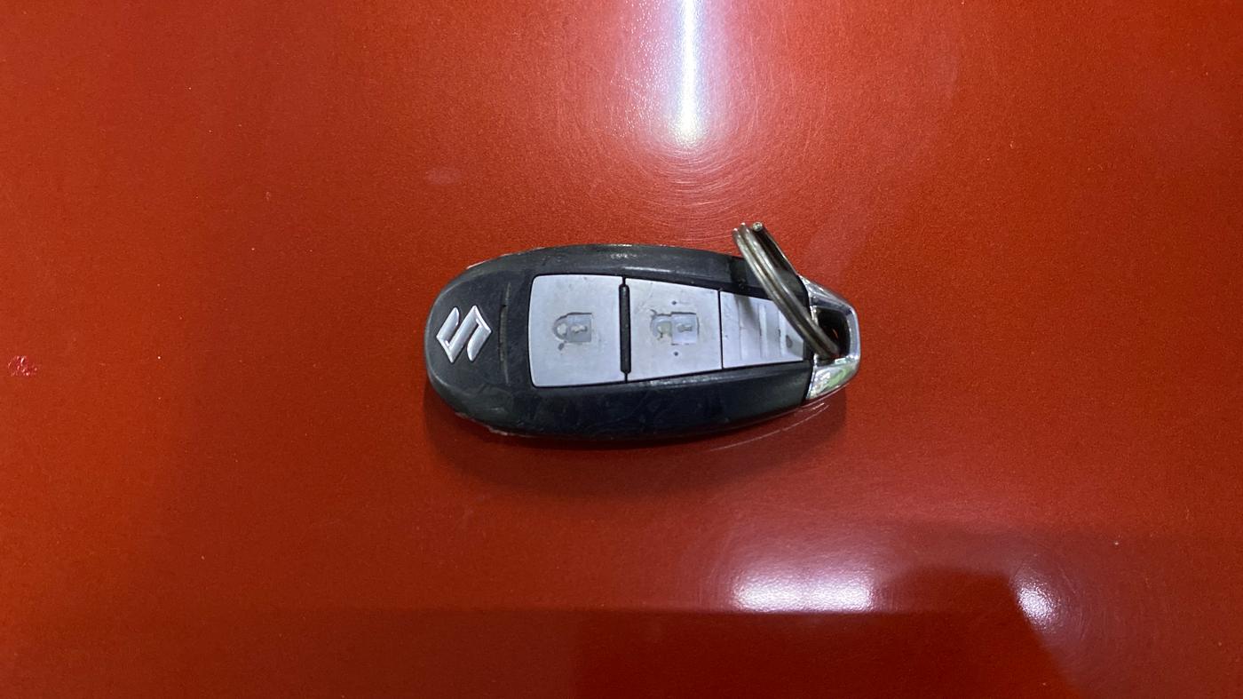 2020 Maruti Vitara Brezza ZXI PLUS DUAL TONE, Petrol, Manual, 83,804 km, Key Close Up