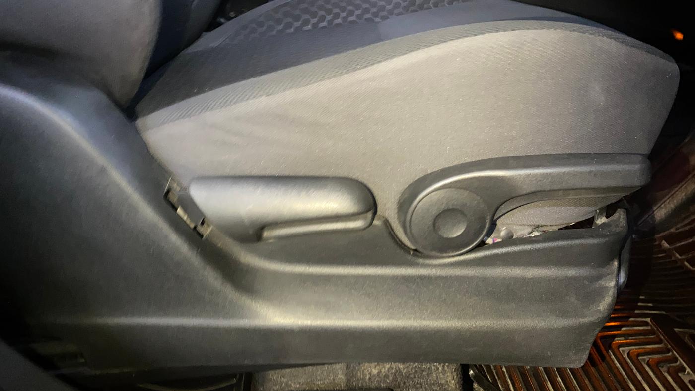 2020 Maruti Vitara Brezza ZXI PLUS DUAL TONE, Petrol, Manual, 83,804 km, Driver Side Adjustment Panel