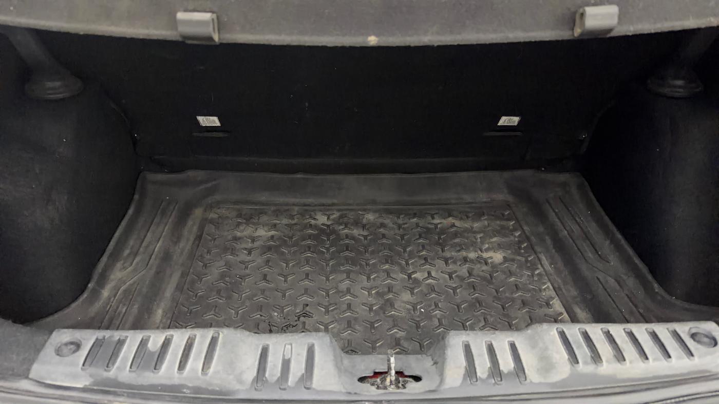 2020 Tata ALTROZ XT PETROL, Petrol, Manual, 62,456 km, Boot Inside