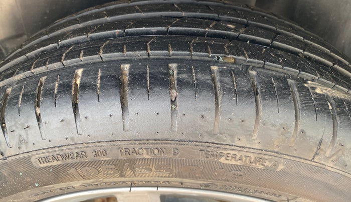 2019 Volkswagen Polo HIGHLINE PLUS 1.0 16 ALLOY, Petrol, Manual, 67,008 km, Left Rear Tyre Tread