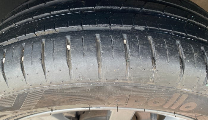 2019 Volkswagen Polo HIGHLINE PLUS 1.0 16 ALLOY, Petrol, Manual, 67,008 km, Left Front Tyre Tread