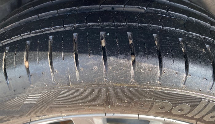 2019 Volkswagen Polo HIGHLINE PLUS 1.0 16 ALLOY, Petrol, Manual, 67,008 km, Right Rear Tyre Tread