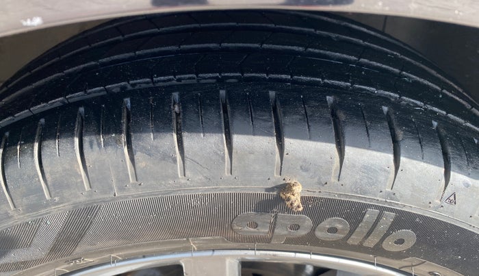 2019 Volkswagen Polo HIGHLINE PLUS 1.0 16 ALLOY, Petrol, Manual, 67,008 km, Right Front Tyre Tread