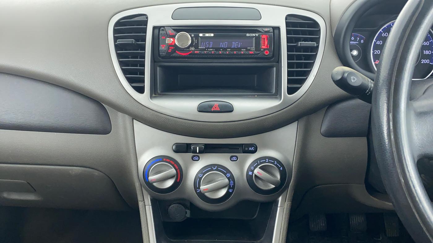 2014 Hyundai i10 MAGNA 1.1 IRDE2, Petrol, Manual, 36,820 km, Air Conditioner