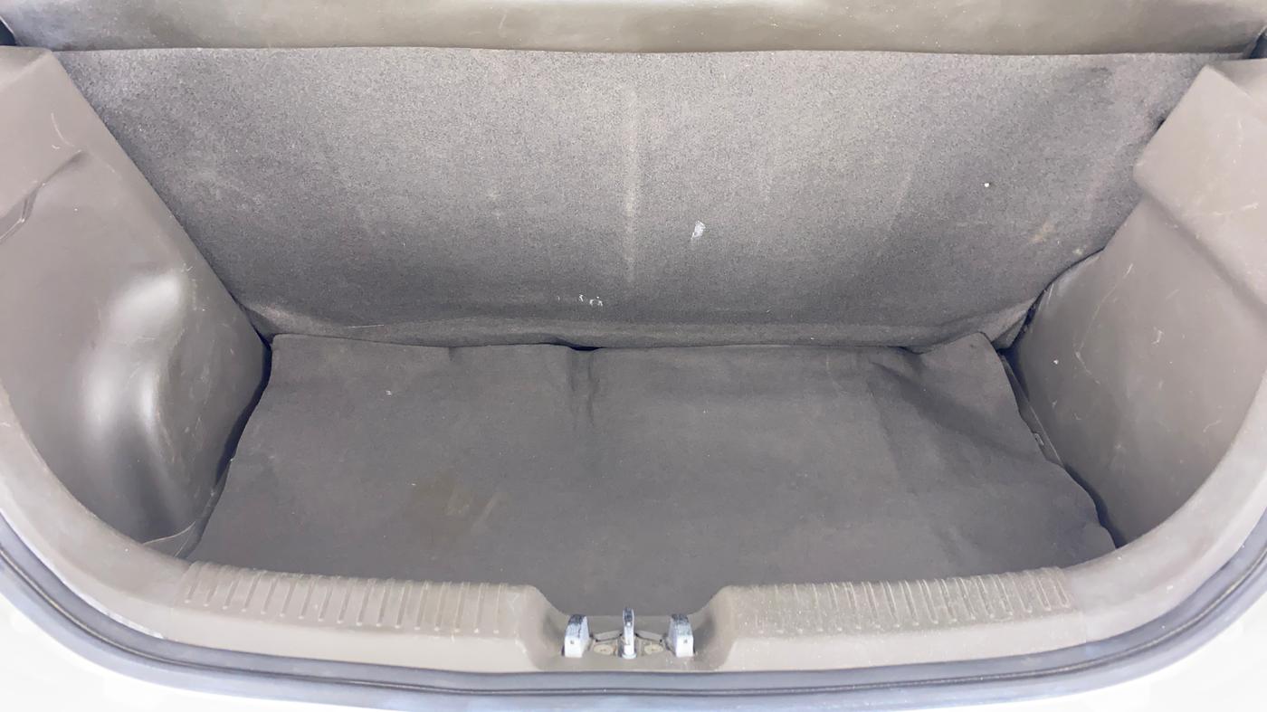 2014 Hyundai i10 MAGNA 1.1 IRDE2, Petrol, Manual, 36,820 km, Boot Inside