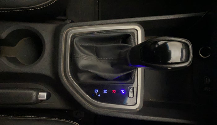 2017 Hyundai Creta SX PLUS AT 1.6 PETROL, Petrol, Automatic, 69,581 km, Gear Lever