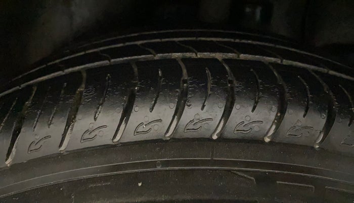 2017 Hyundai Creta SX PLUS AT 1.6 PETROL, Petrol, Automatic, 69,581 km, Left Rear Tyre Tread