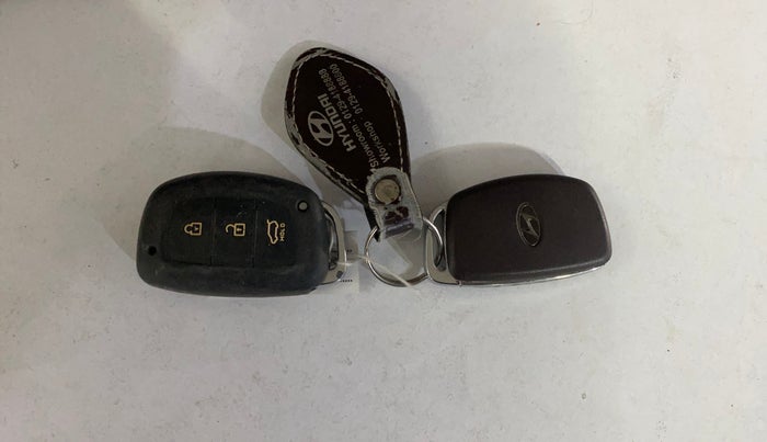 2017 Hyundai Creta SX PLUS AT 1.6 PETROL, Petrol, Automatic, 69,581 km, Key Close Up