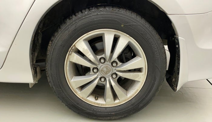 2010 Honda Accord 2.4L I-VTEC AT, Petrol, Automatic, 1,06,053 km, Left Rear Wheel