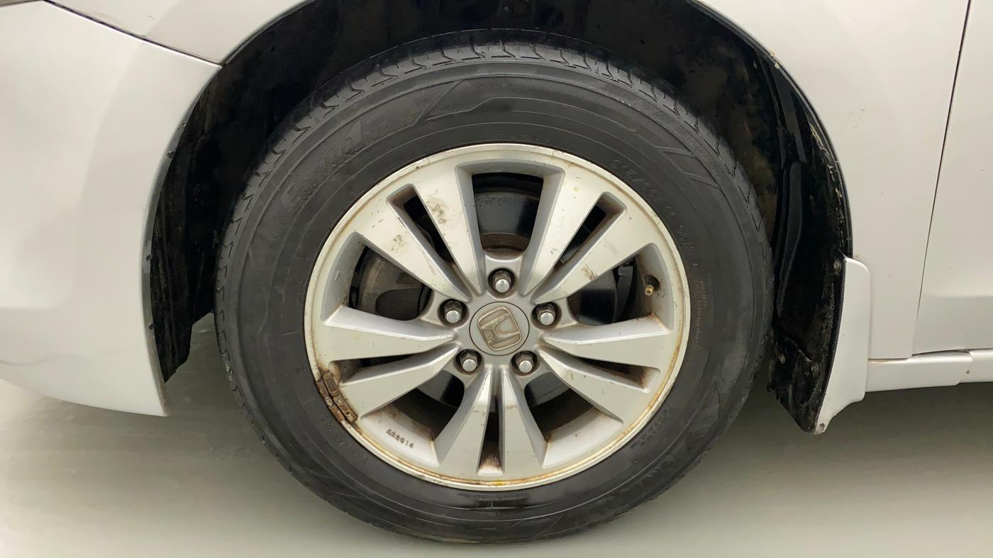 2010 Honda Accord 2.4L I-VTEC AT, Petrol, Automatic, 1,06,053 km, Left Front Wheel