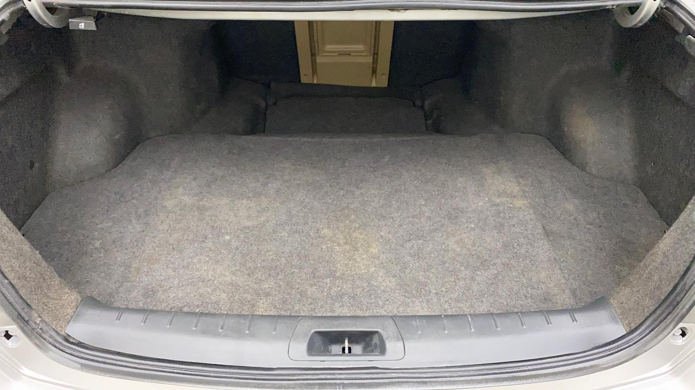 2010 Honda Accord 2.4L I-VTEC AT, Petrol, Automatic, 1,06,053 km, Boot Inside