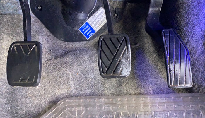 2018 Maruti Celerio VXI CNG D, CNG, Manual, 81,406 km, Pedals