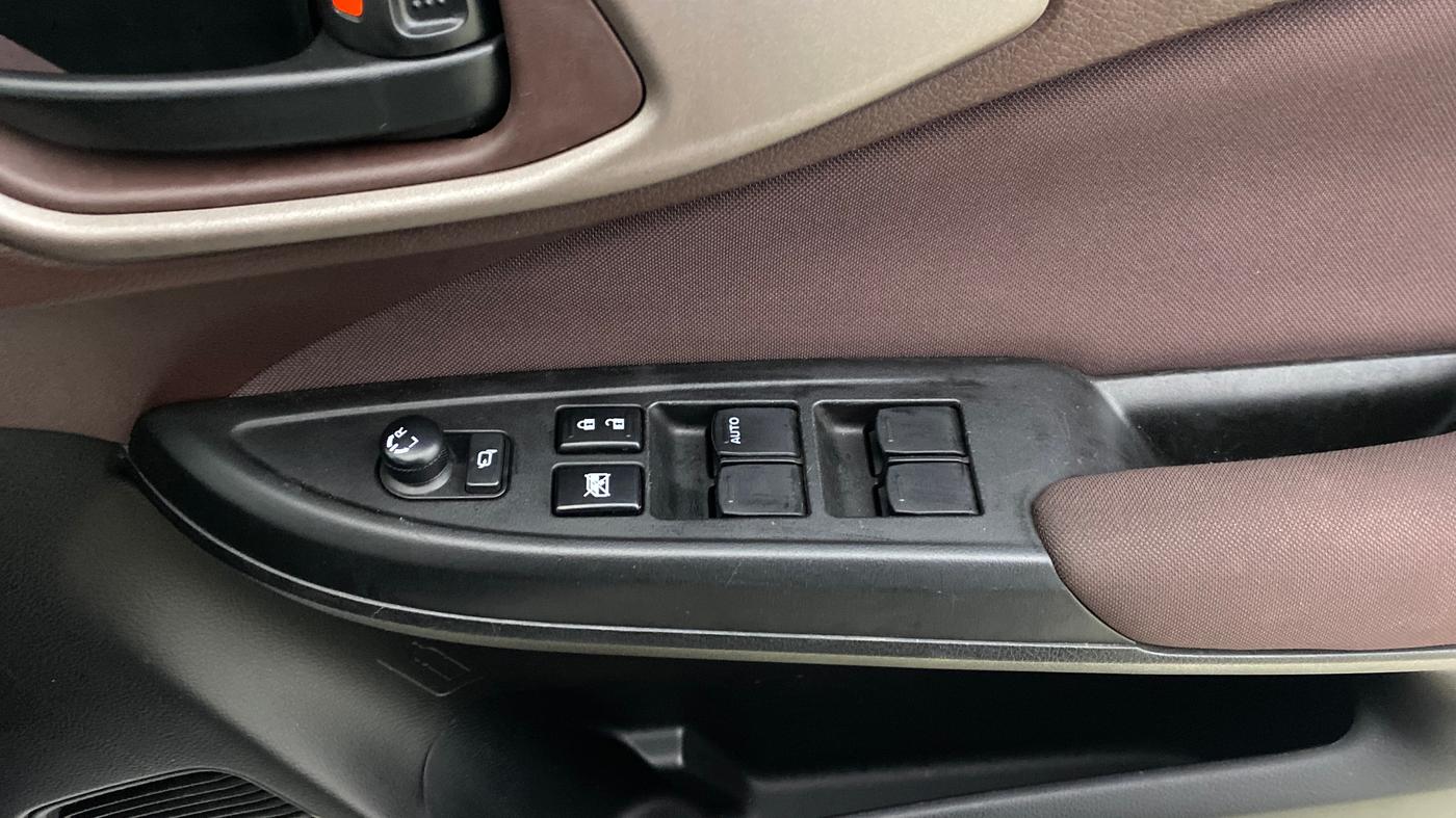 2025 Maruti FRONX DELTA CNG 1.2 MT, CNG, Manual, 5,506 km, Driver Side Door Panels Control